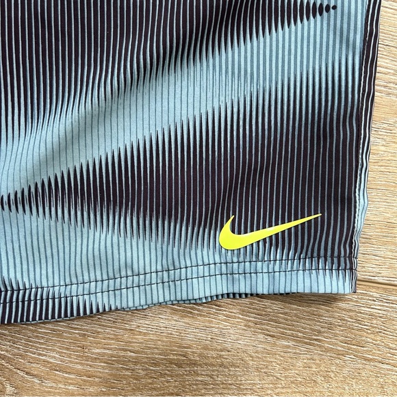 NIKE Mens Swimming Suit Shorts Size 34 Tie Front Black Blue Striped Geometric - Picture 3 of 7